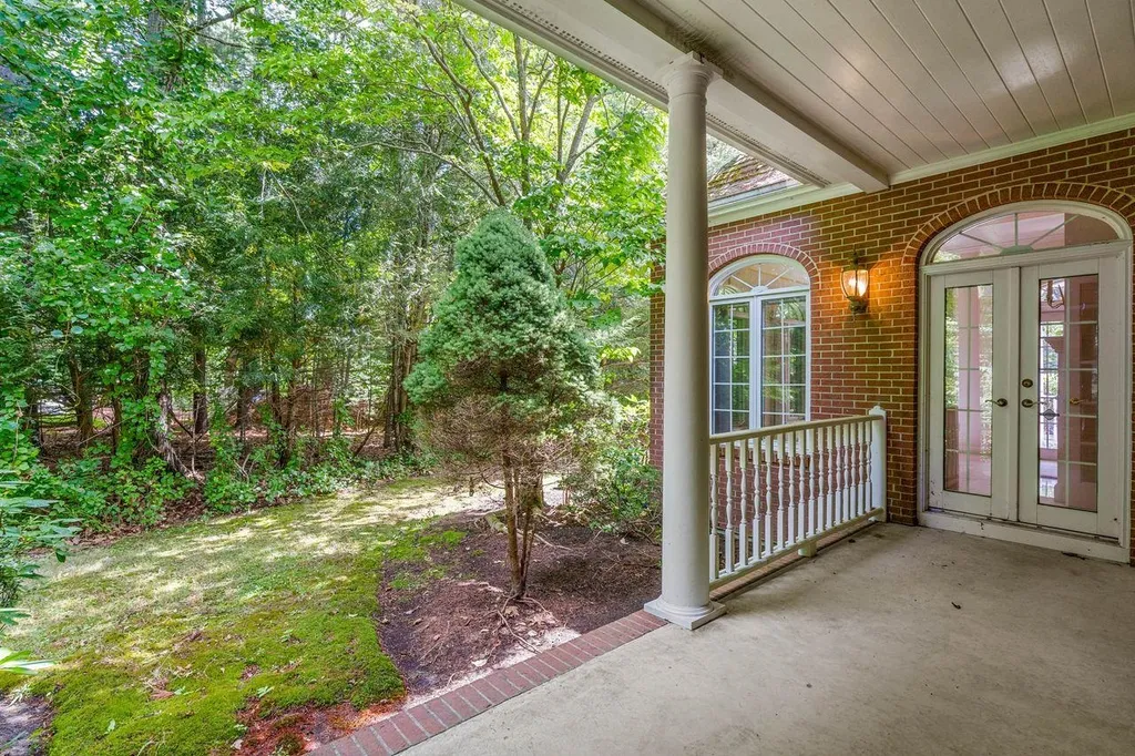 106 Mill Road North Hampton NH 03862
