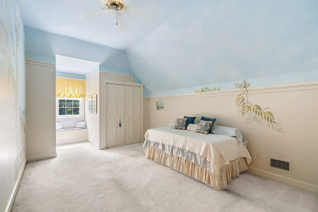 106 Mill Road North Hampton NH 03862