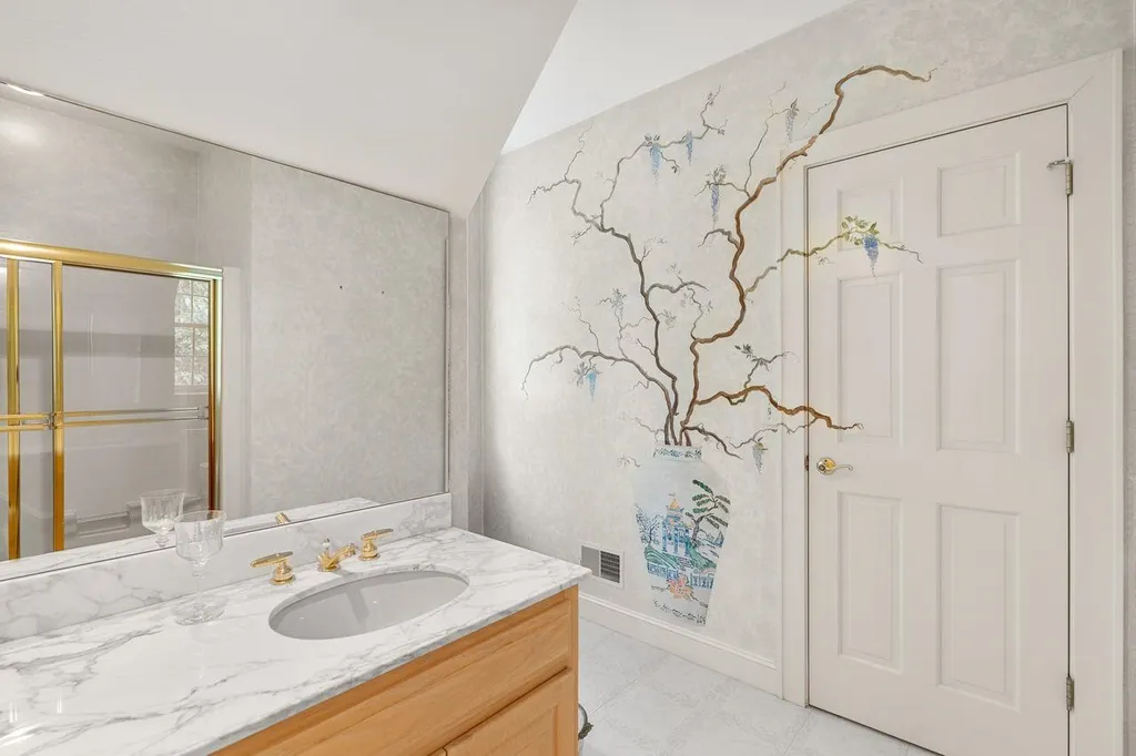 106 Mill Road North Hampton NH 03862