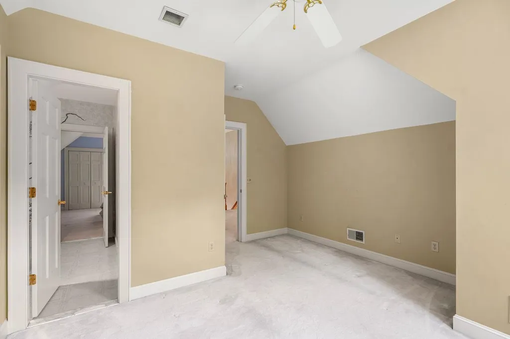 106 Mill Road North Hampton NH 03862