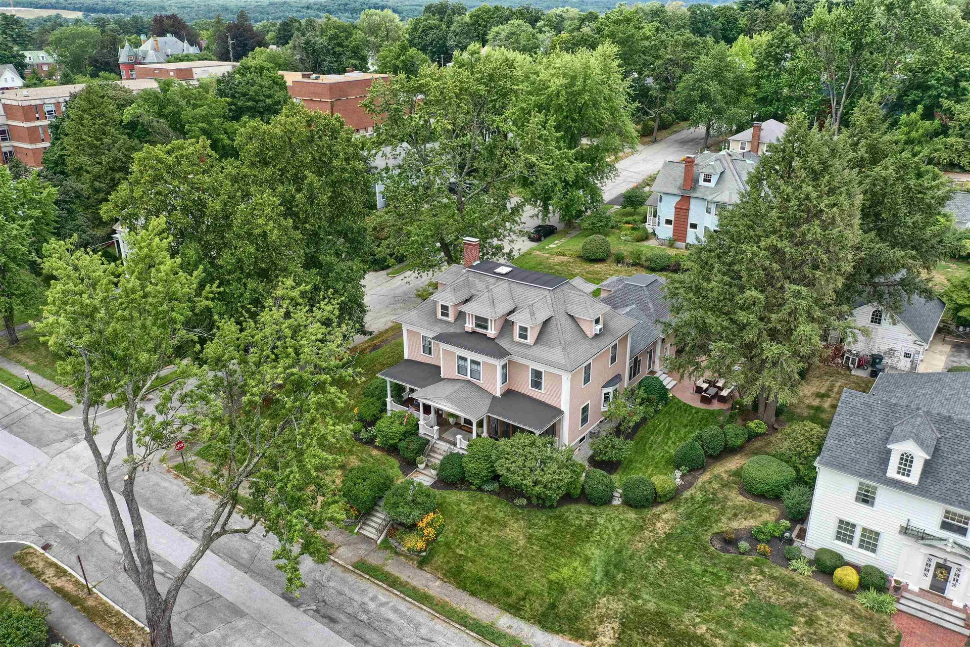 48 Carpenter Street Manchester NH 03104