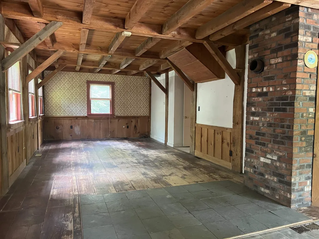 1605 Brook Road Goshen NH 03752