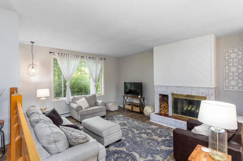 63 Harvest Lane Shelburne VT 05482
