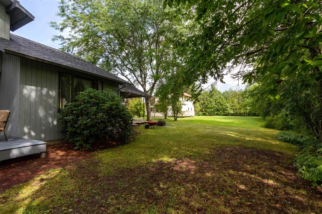 63 Harvest Lane Shelburne VT 05482