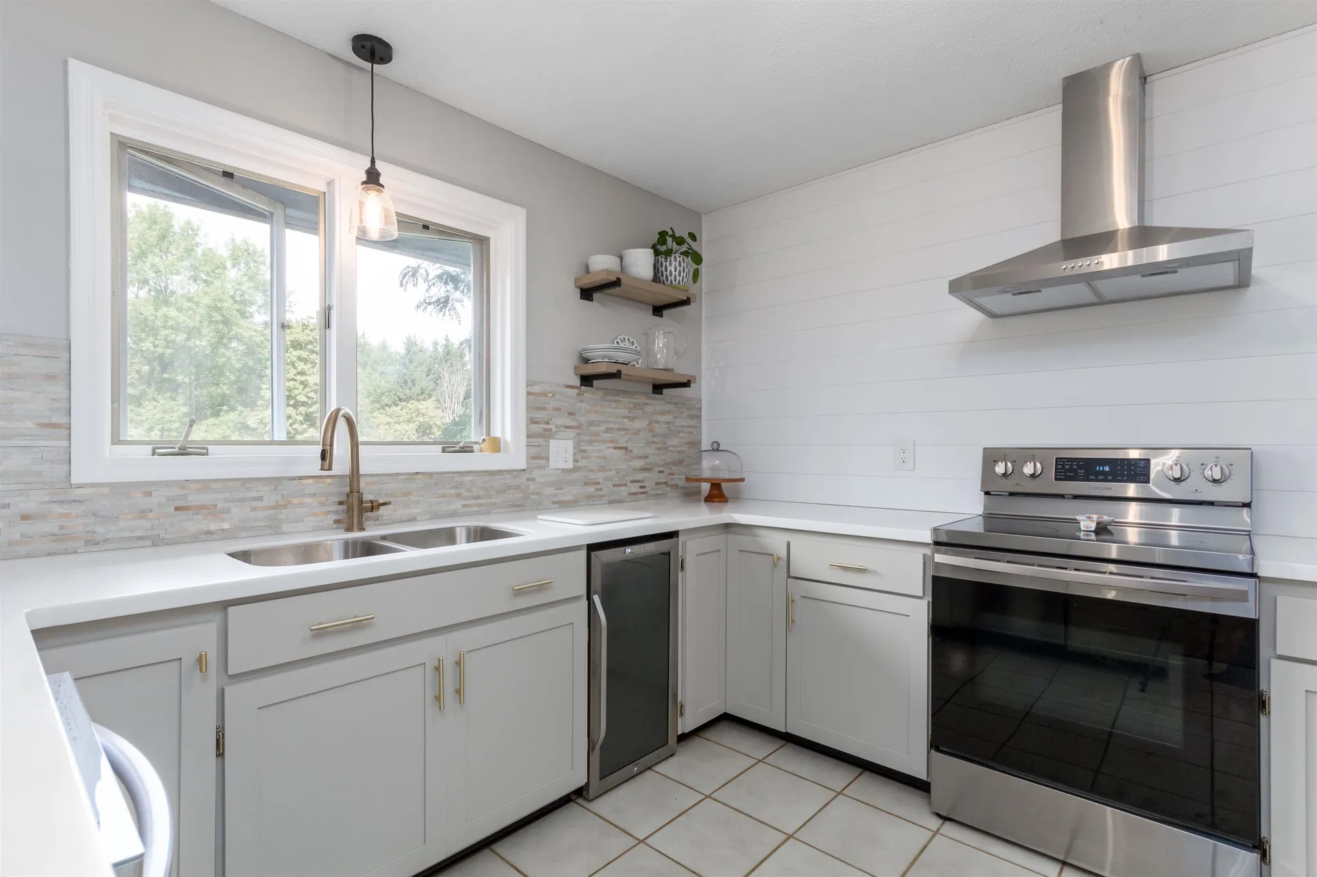 63 Harvest Lane Shelburne VT 05482