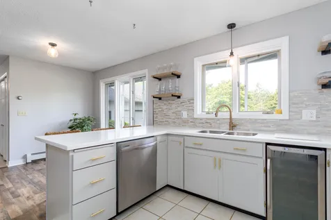 63 Harvest Lane Shelburne VT 05482