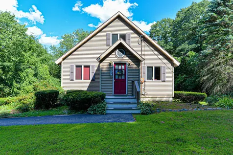 19 Lovell Road Stratham NH 03885