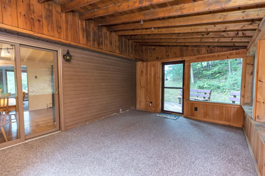 28 Jo Ellen Drive Merrimack NH 03054