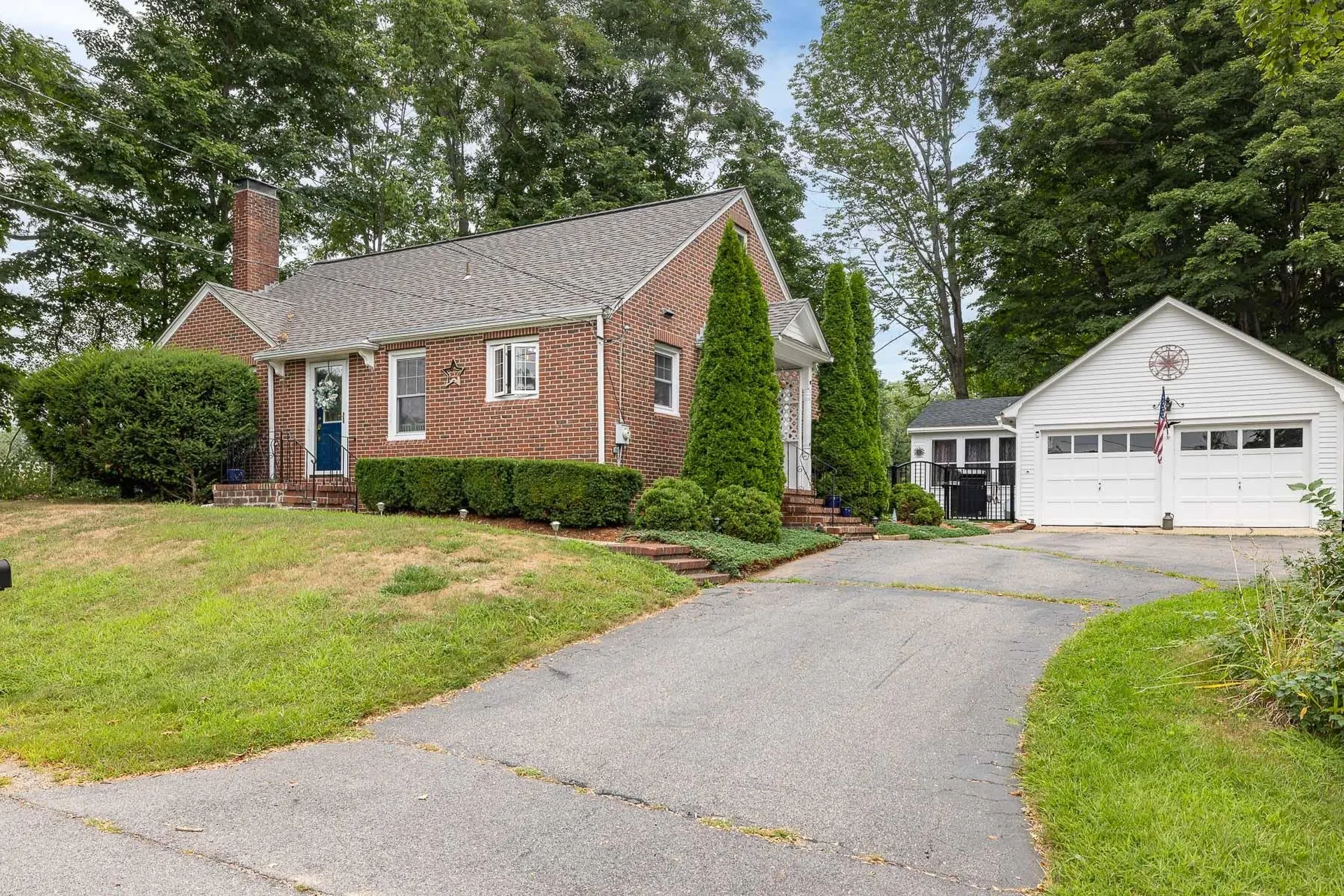 99 Elm Street Epping NH 03042