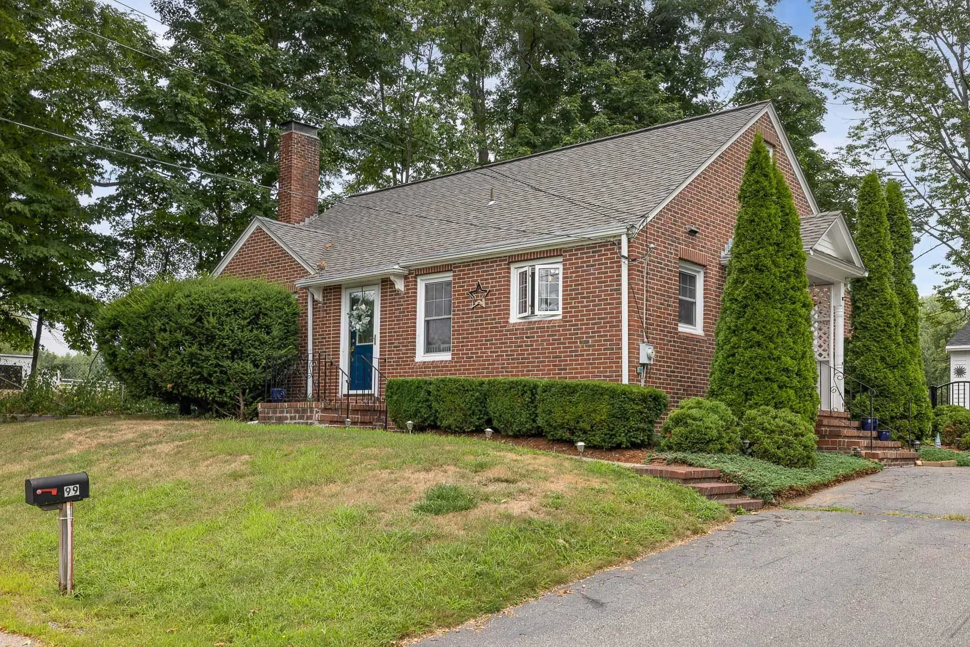 99 Elm Street Epping NH 03042