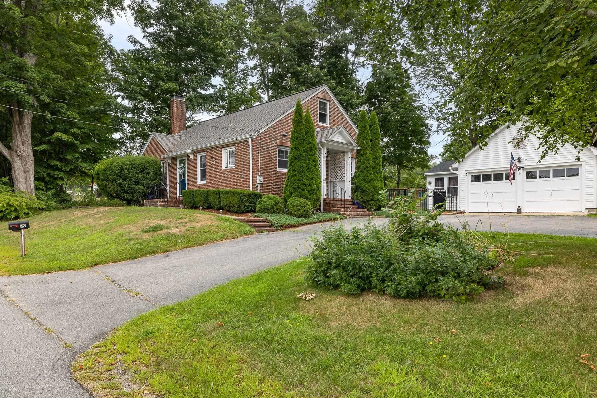 99 Elm Street Epping NH 03042