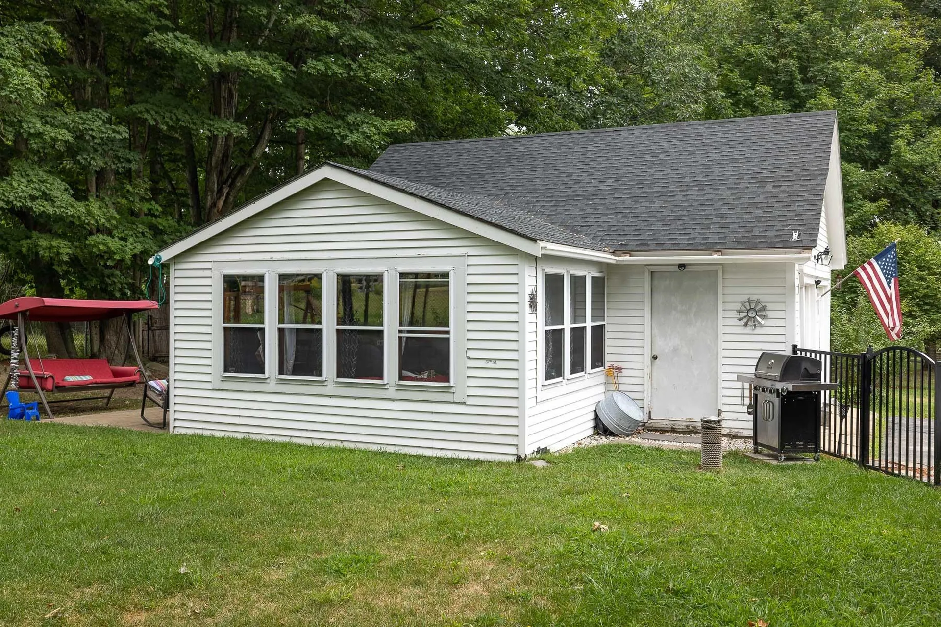 99 Elm Street Epping NH 03042