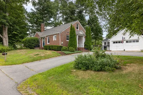 99 Elm Street Epping NH 03042