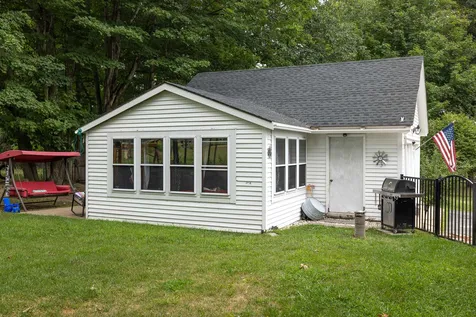 99 Elm Street Epping NH 03042