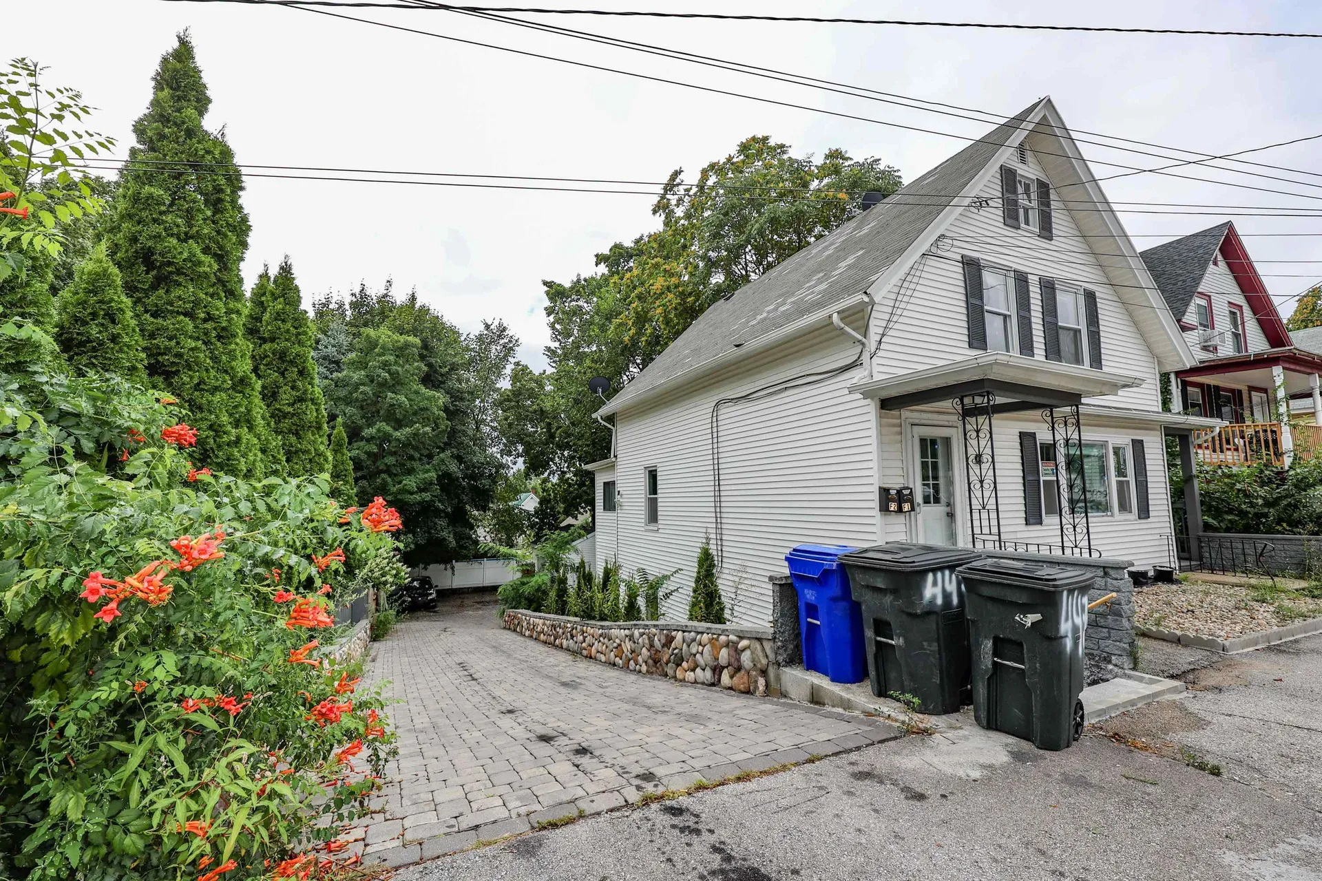 447 Hanover Street Manchester NH 03104