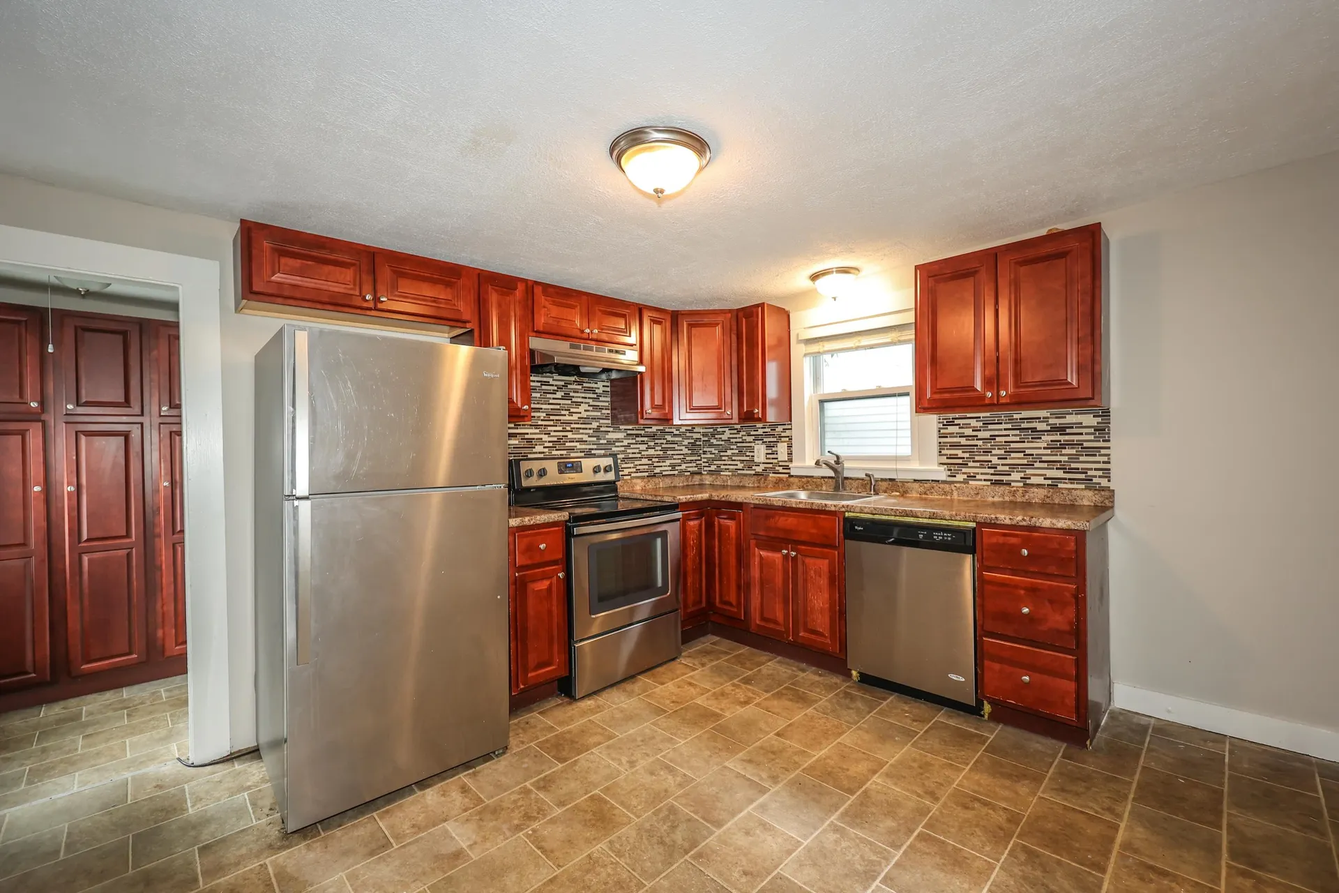 447 Hanover Street Manchester NH 03104