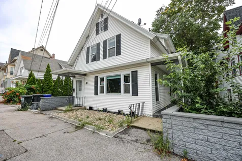 447 Hanover Street Manchester NH 03104