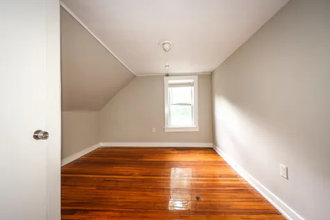 447 Hanover Street Manchester NH 03104
