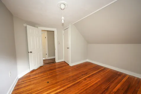 447 Hanover Street Manchester NH 03104