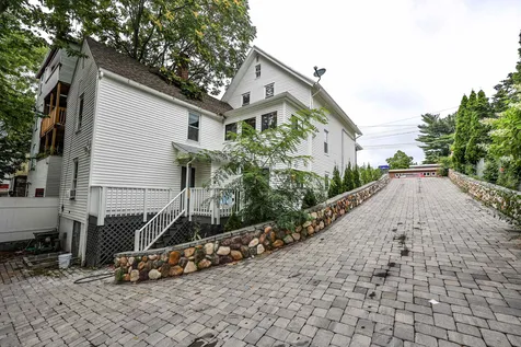 447 Hanover Street Manchester NH 03104
