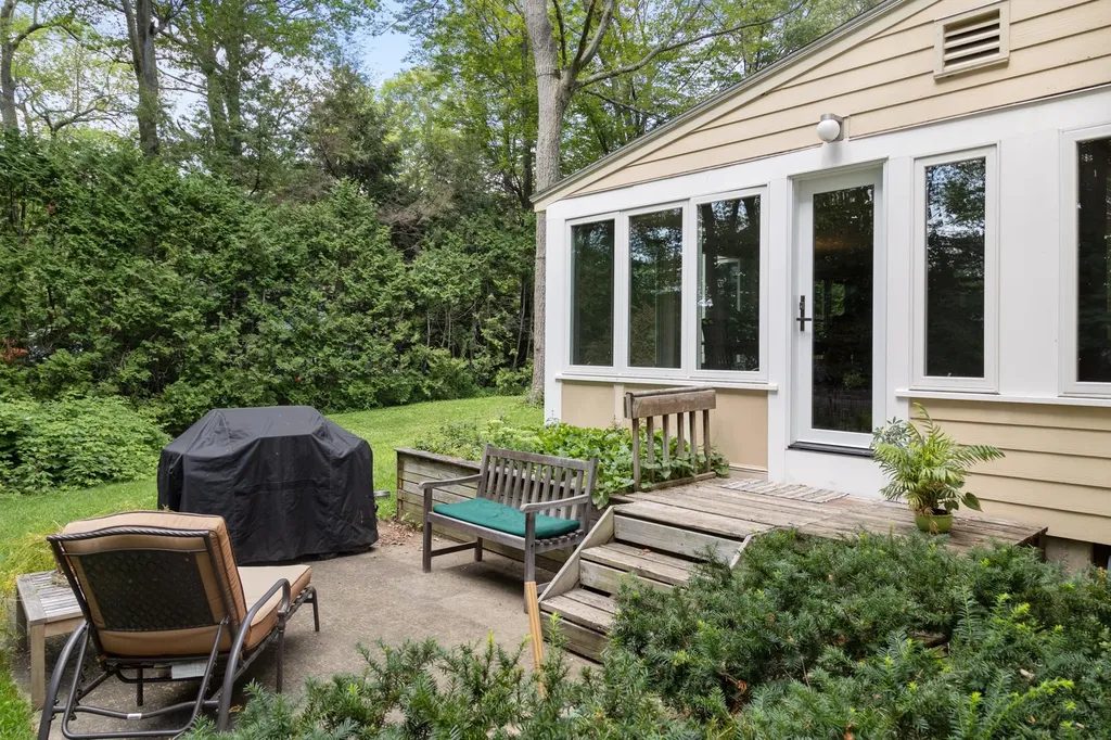 92 Oakcrest Drive Burlington VT 05408