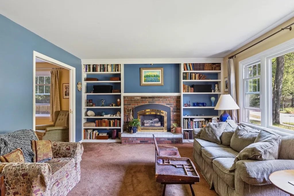 92 Oakcrest Drive Burlington VT 05408