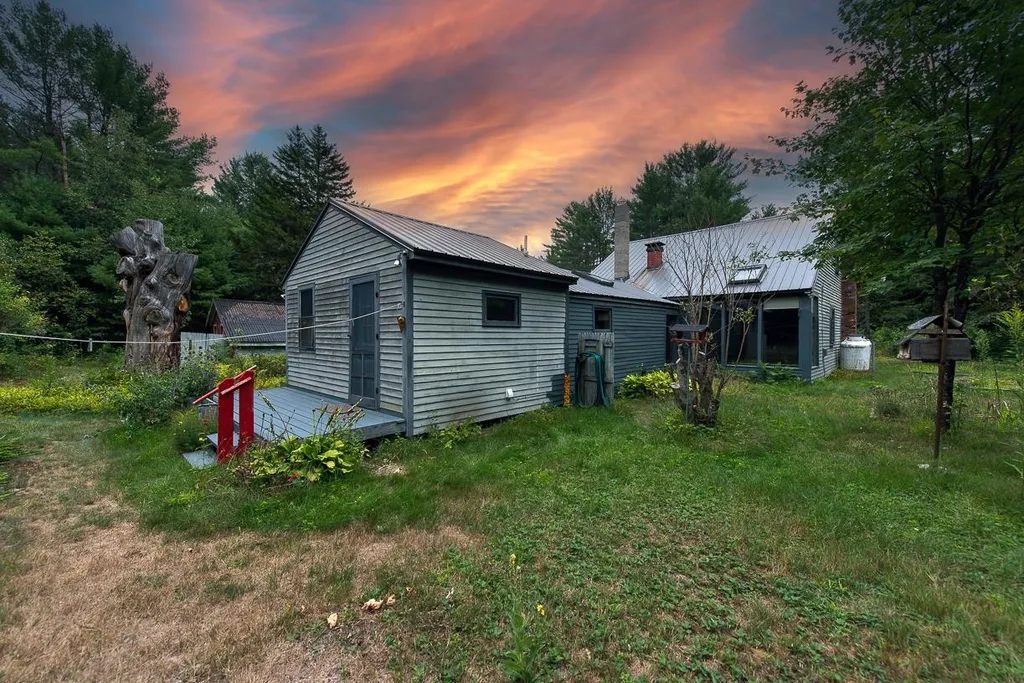 176 Waukeena Lake Road Danbury NH 03230