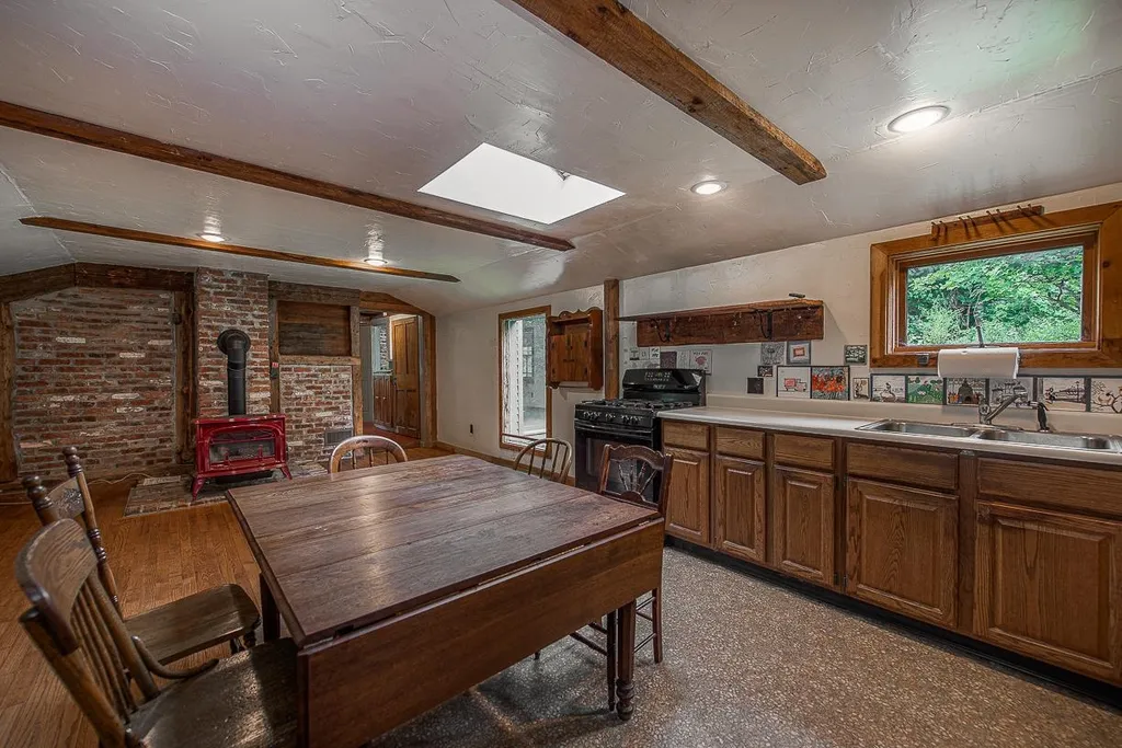 176 Waukeena Lake Road Danbury NH 03230
