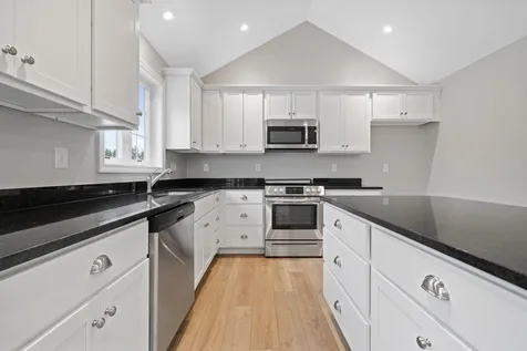 11 Sparrow Lane Laconia NH 03246