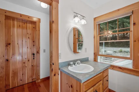119 Leighton Avenue S Laconia NH 03246