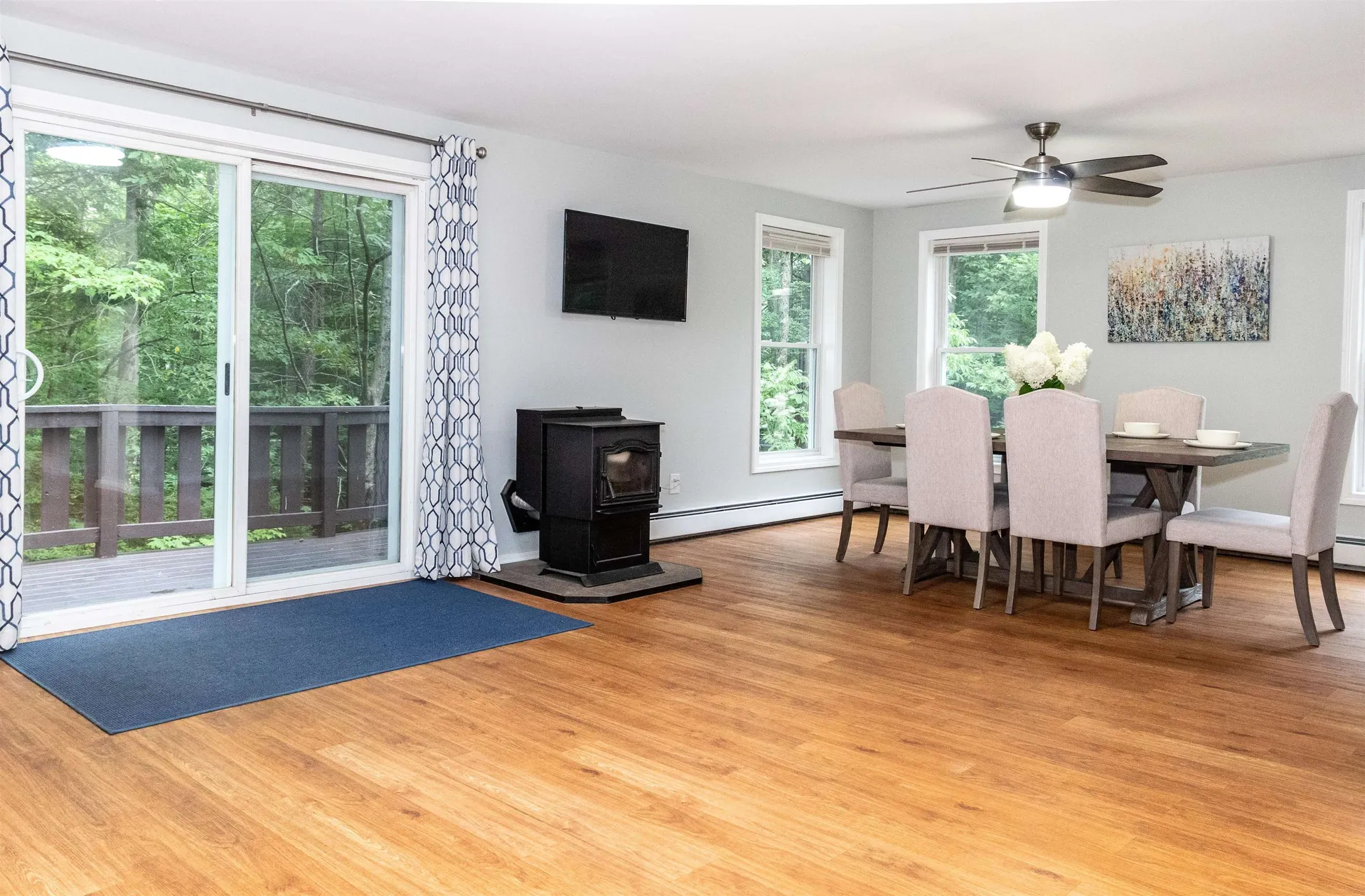 18 Hickory Way Strafford NH 03884