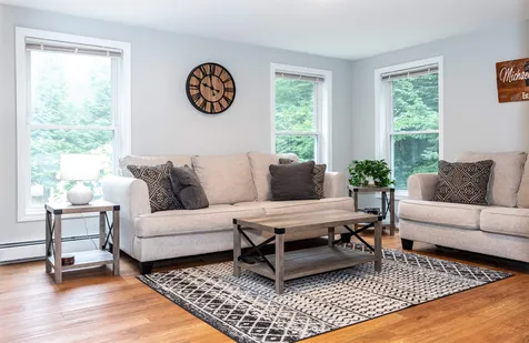 18 Hickory Way Strafford NH 03884