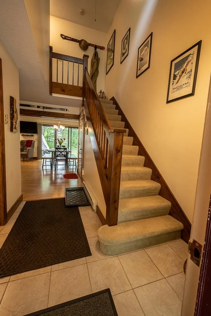 860 Murphy's Road Hartford VT 05059