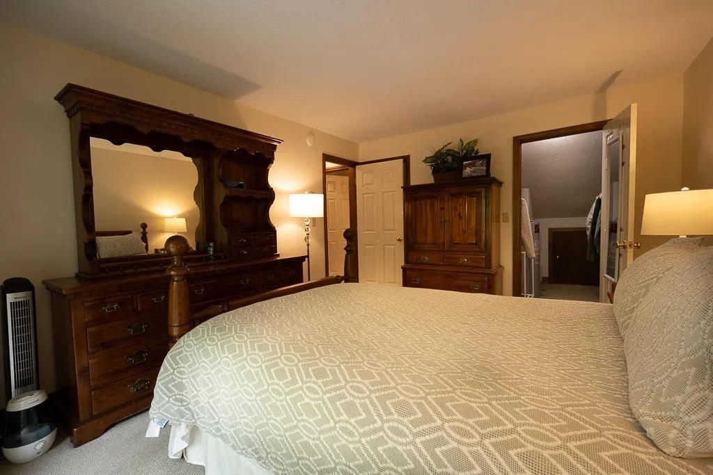 860 Murphy's Road Hartford VT 05059