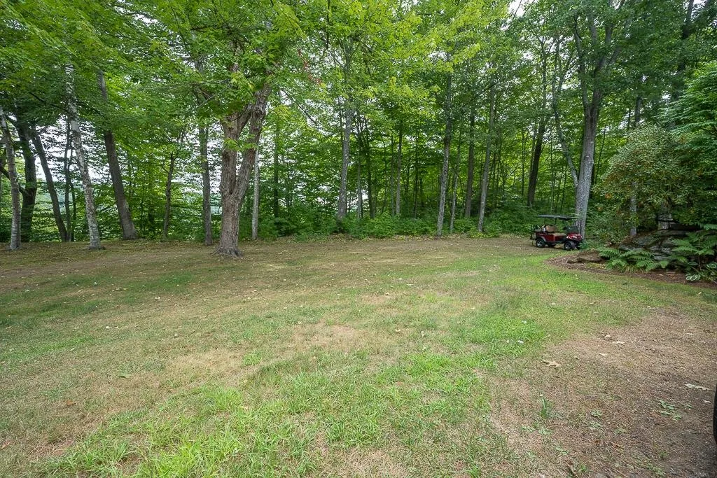 860 Murphy's Road Hartford VT 05059