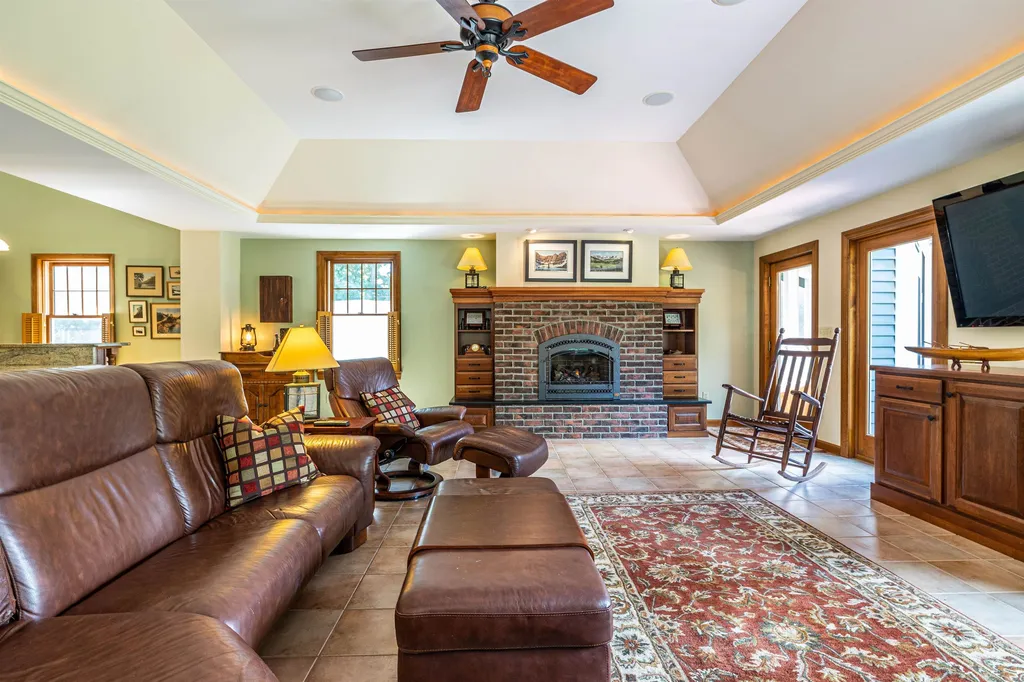 64 Oakmont Drive Concord NH 03301