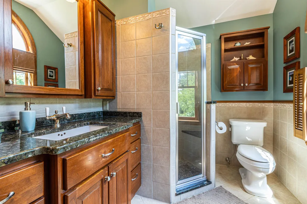 64 Oakmont Drive Concord NH 03301