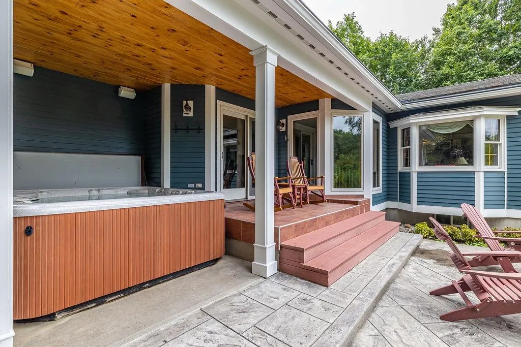 64 Oakmont Drive Concord NH 03301