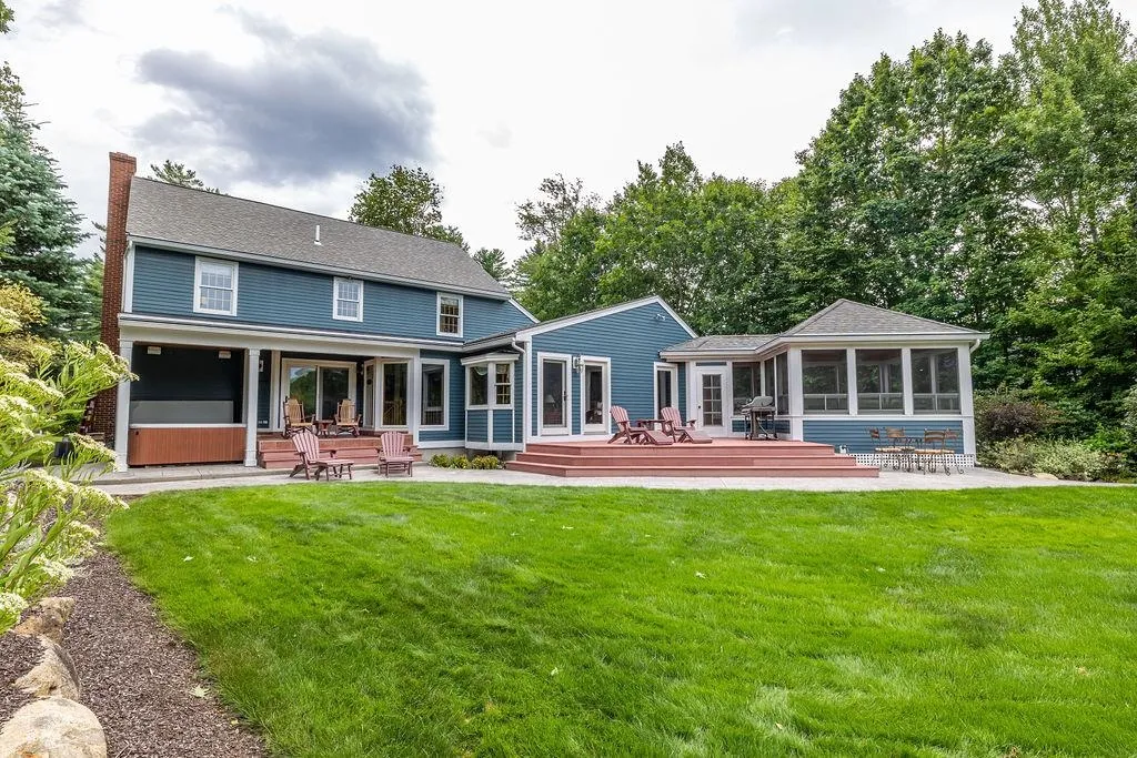 64 Oakmont Drive Concord NH 03301