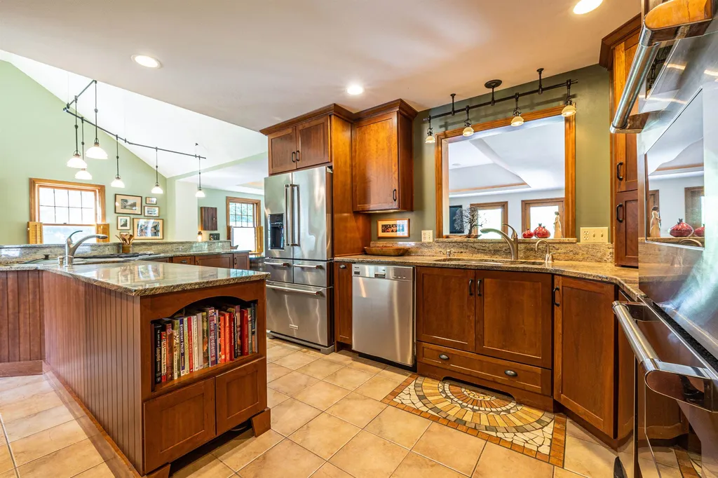 64 Oakmont Drive Concord NH 03301