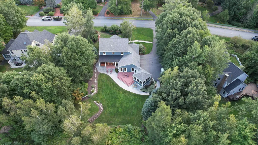 64 Oakmont Drive Concord NH 03301
