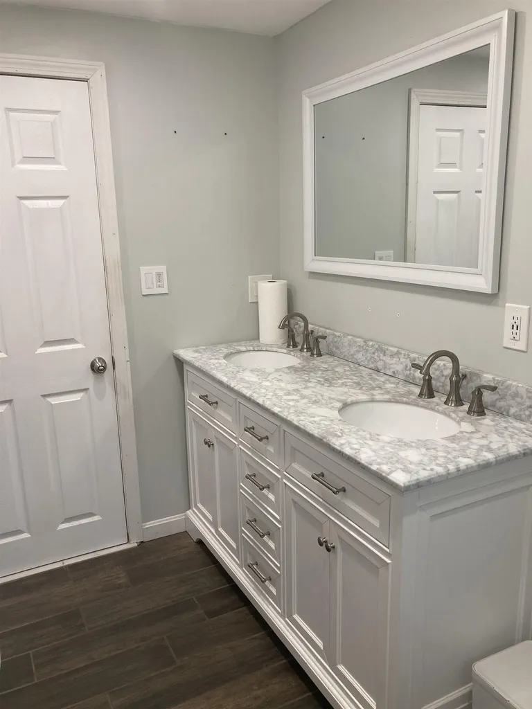 5 Wilkele Road Sandown NH 03873