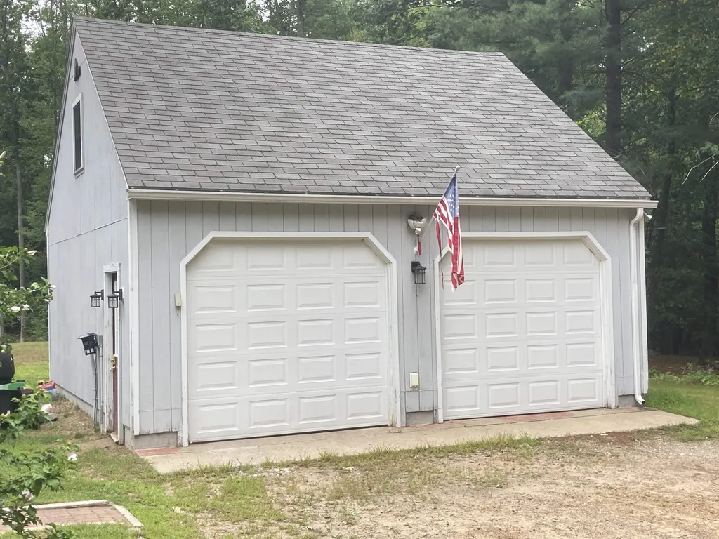 5 Wilkele Road Sandown NH 03873