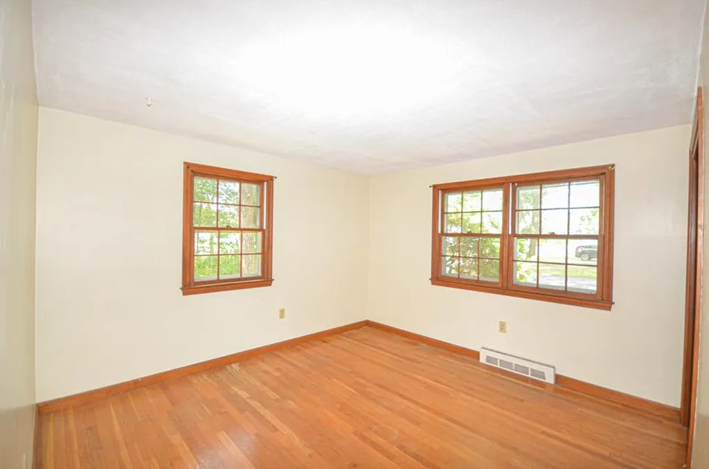 9 Spruce Street Merrimack NH 03054