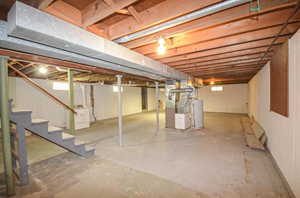 9 Spruce Street Merrimack NH 03054