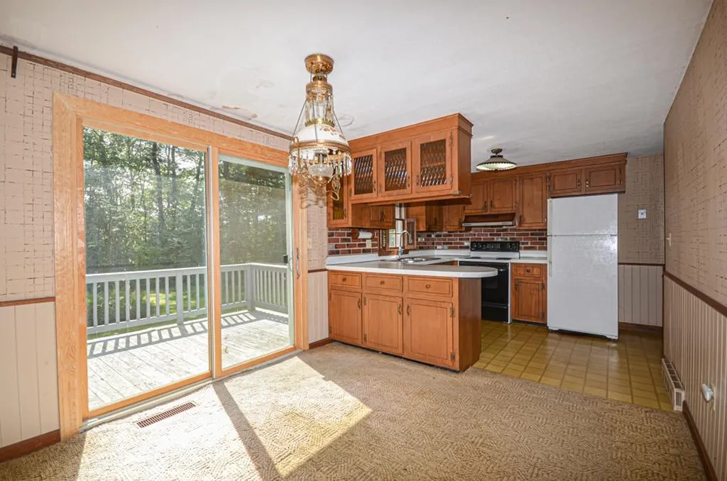 9 Spruce Street Merrimack NH 03054