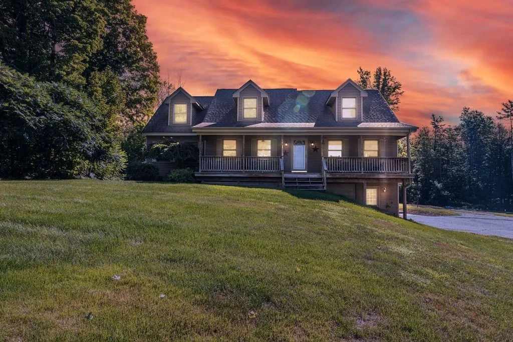1066 Gorham Pond Road Dunbarton NH 03046