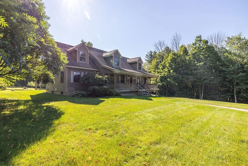 1066 Gorham Pond Road Dunbarton NH 03046