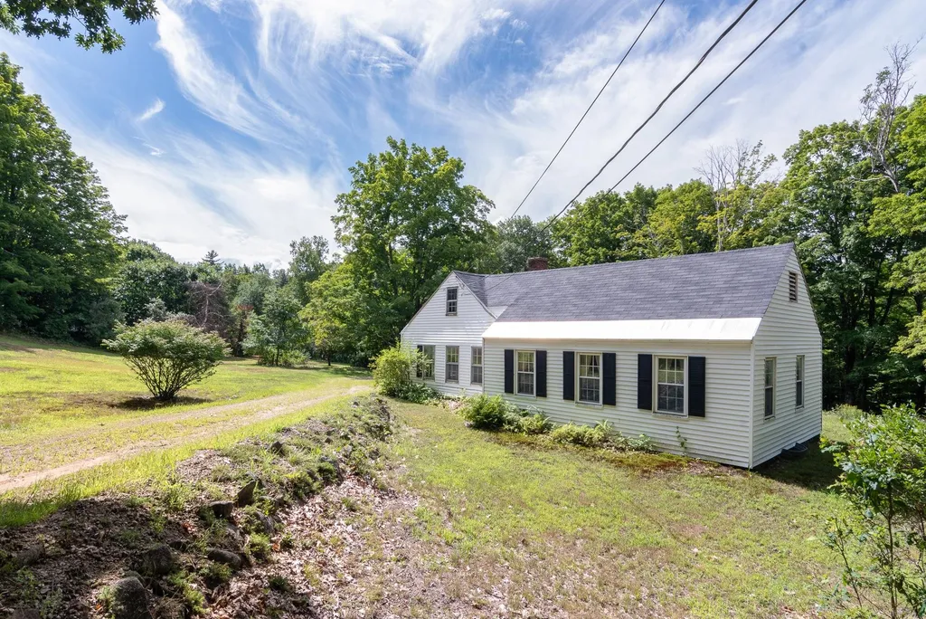 283 Meredith Neck Road Meredith NH 03253