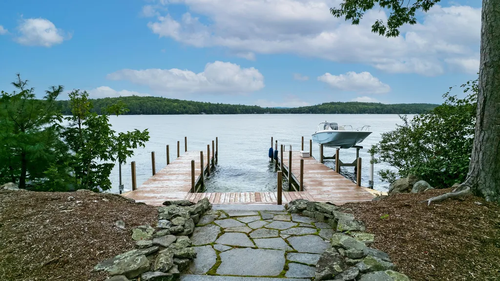 75 Windermere Road Moultonborough NH 03254